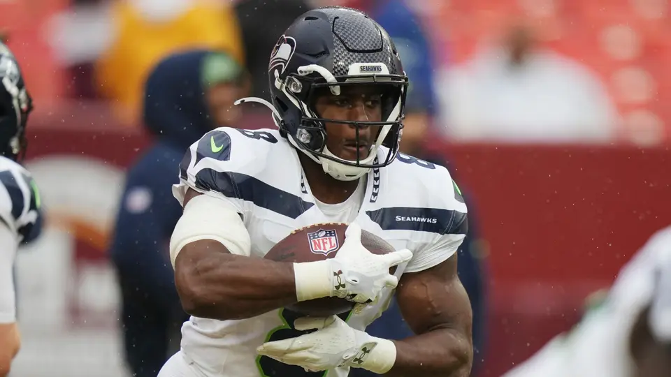 Seattle Seahawks manda al corredor Jadarian Price a la lista de lesionados