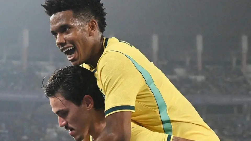 Brasil golea a India con un Samuel Lino inspirado