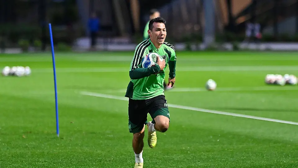 Hirving Lozano en duda para el duelo vs Estados Unidos