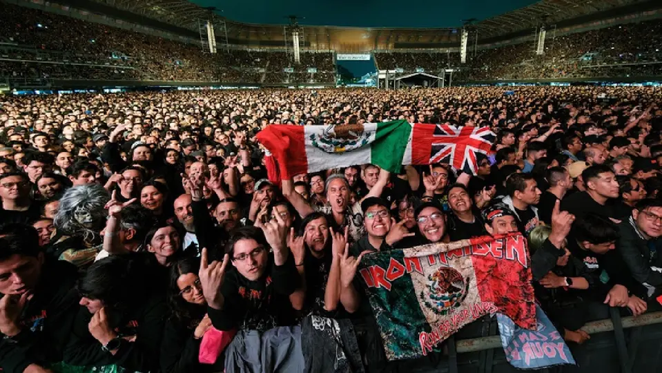 Cerca de 65 mil personas recibieron a Bruce Dickinson, Steve Harris y compañía / Cortesía OCESA - Liliana Estrada