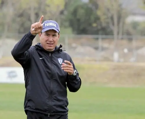 Flores afirma que a Cruz Azul le tienen respeto, no temor
