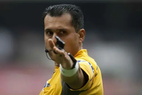 Erím Ramirez , 'castigado' por penalti polémico en el America-Toluca