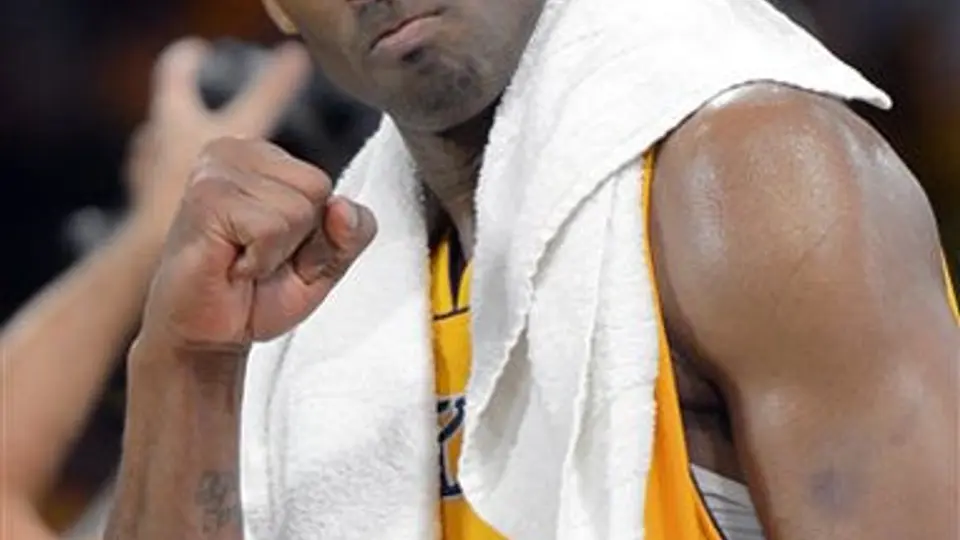 James y Kobe encabezan el equipo ideal de la NBA