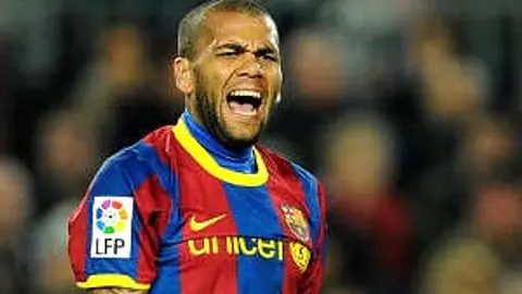 Dani Alves se fractura la clavícula y se pierde la Copa del Rey