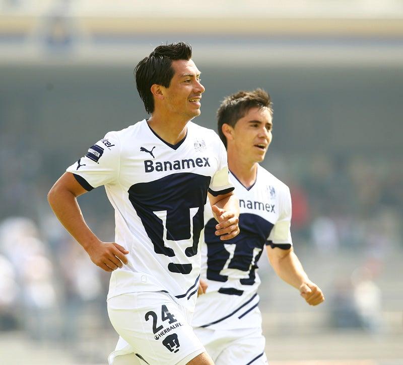 Cacho celebró el primer tanto. FOTO: BERNARDO MALDONADO