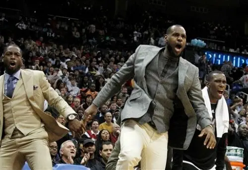 Luego de tres tiempos extras, Miami derrota 116-109 a Atlanta