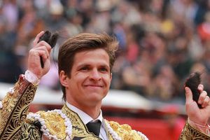 El Juli sale en hombros en el 66 aniversario de la Plaza México