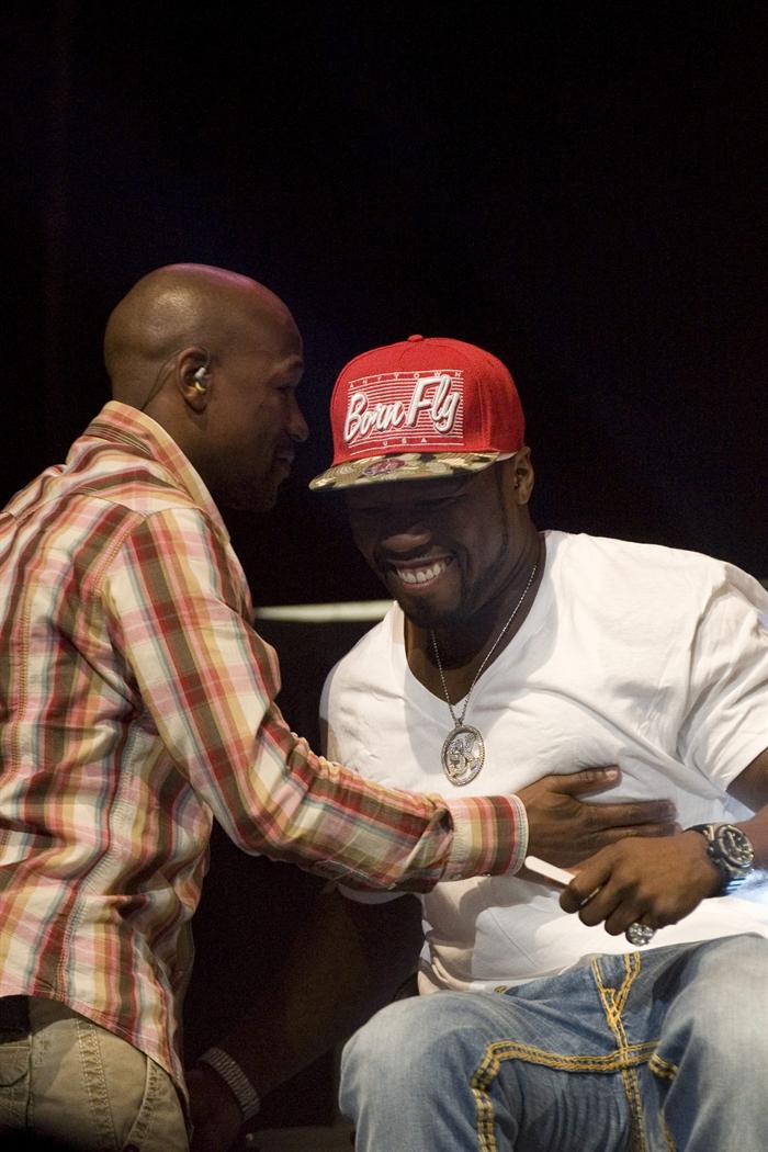 50 Cent estuvo presente en la conferencia de prensa. FOTO: EFE