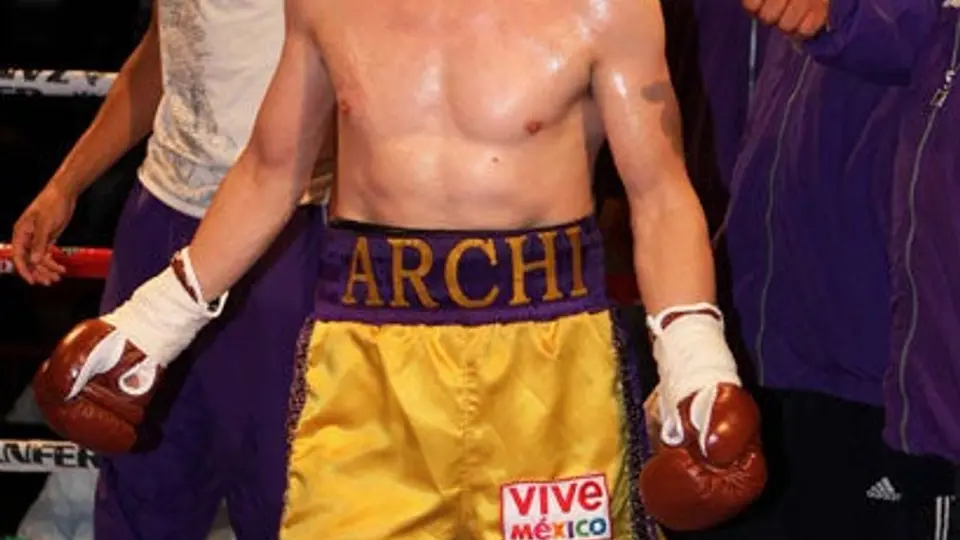 Archi Solis, incómodo por Casimero