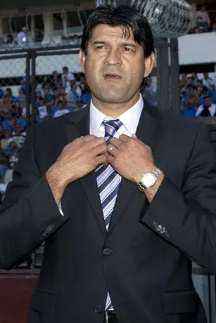 Cardozo quiere regularidad en Gallos Blancos