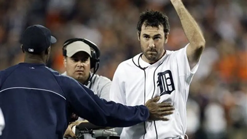 Verlander se queda a 2 out del juego sin hit