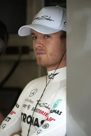 Mercedes realizó pruebas con el W03 en Montmeló