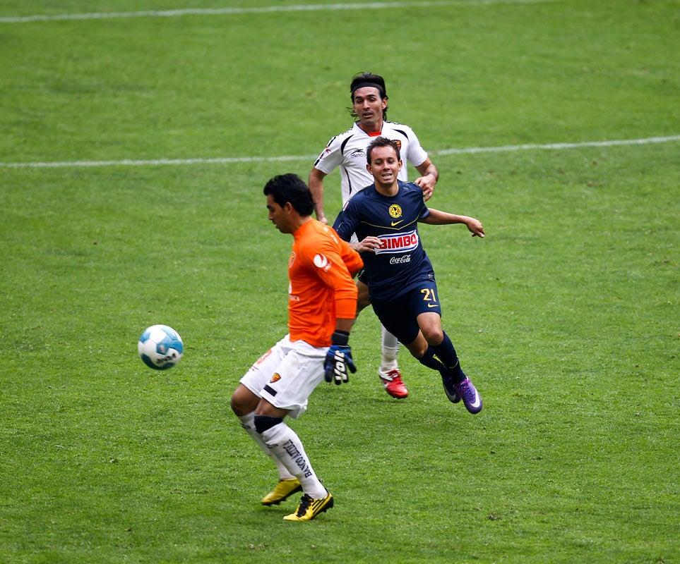 Así, el América suma su tercera victoria consecutiva y alcanza el subliderato. FOTO: BERNARDO MALDONADO