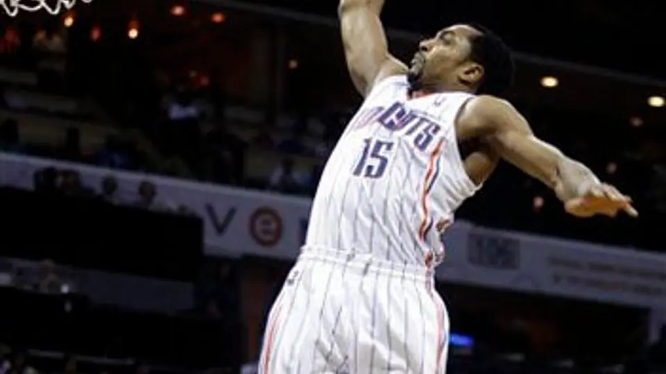 Nájera marcó cinco puntos en triunfo de Bobcats ante Toronto