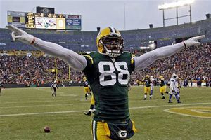 Green Bay vence 45-41 a Detroit en juego de volteretas