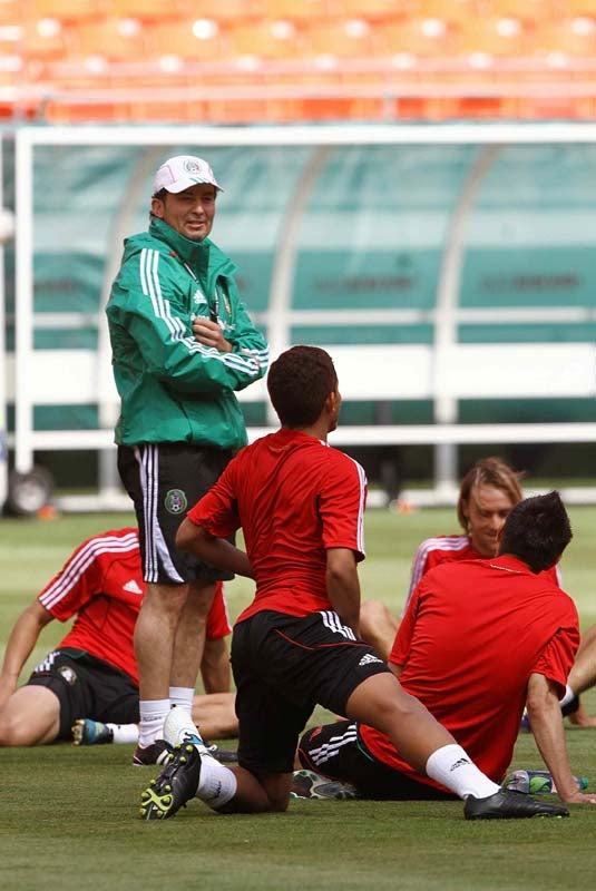 Los jugadores se preparan previo al duelo amistoso ante Colombia. FOTO: MEXSPORT