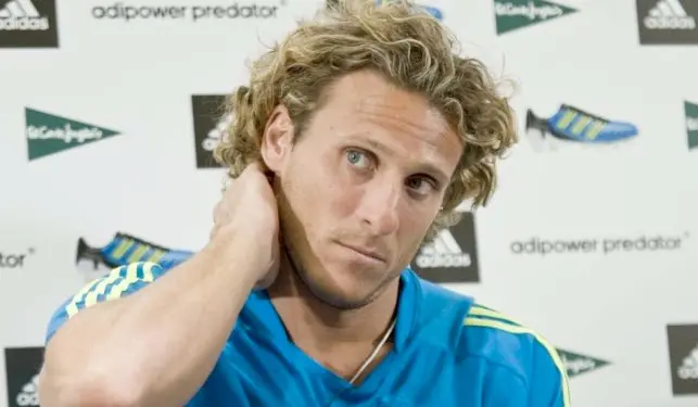 Diego Forlán, cerca de jugar en México | EFE