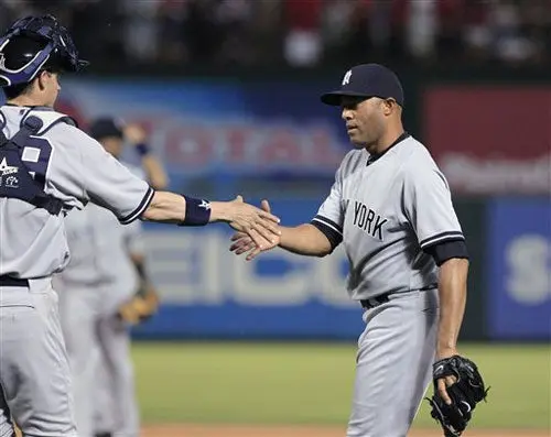 Yanquis inician serie ante Rangers con triunfo