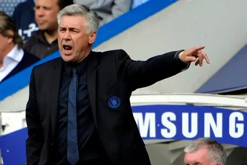Para Ancelotti, Tevez es la mejor opción para el PSG