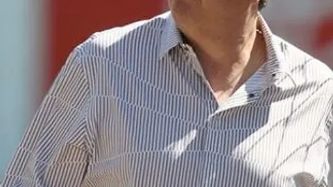 Jorge Vergara, abucheado en la presentación de Johan Cruyff