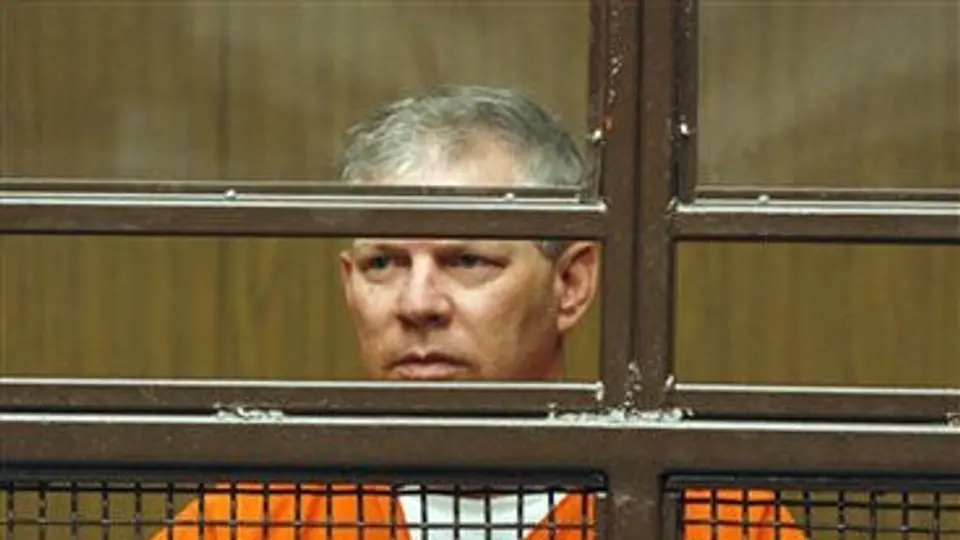 Condenan a Lenny Dykstra a tres años de cárcel