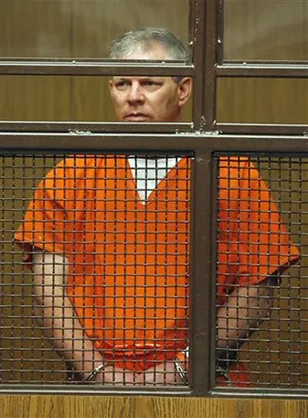 Condenan a Lenny Dykstra a tres años de cárcel