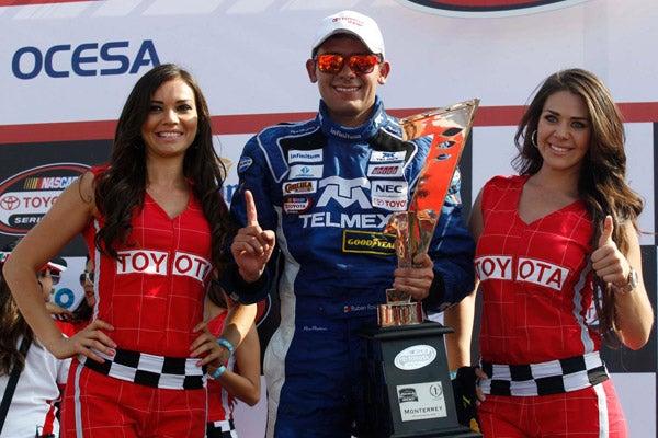 Rovelo festejó la gran carrera que tuvo. FOTO: ISRAEL MARTÍNEZ