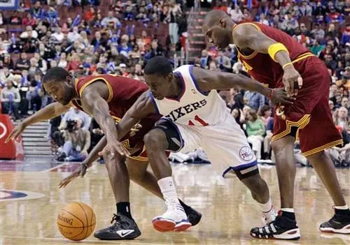 76ers rompe mala racha y se impone a Cleveland