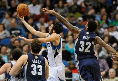 Los Grizzlies vencen 90-86 a Minnesota
