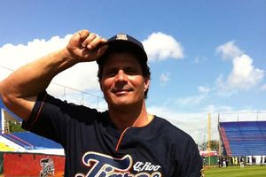 Canseco se defiende a través de Twitter