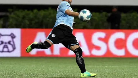 Chivas tendrá lucha feroz por el arco