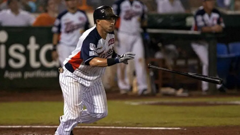 Carlos Gastélum iguala la marca de 36 juegos con hit