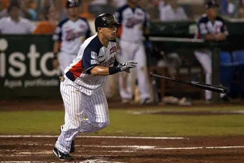 Carlos Gastélum iguala la marca de 36 juegos con hit
