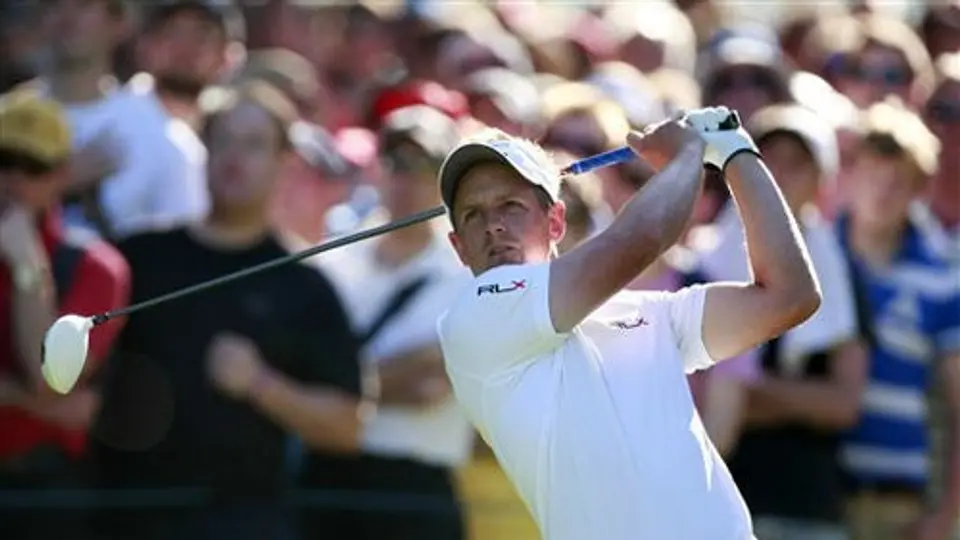 Donald a la caza del líder McIlroy