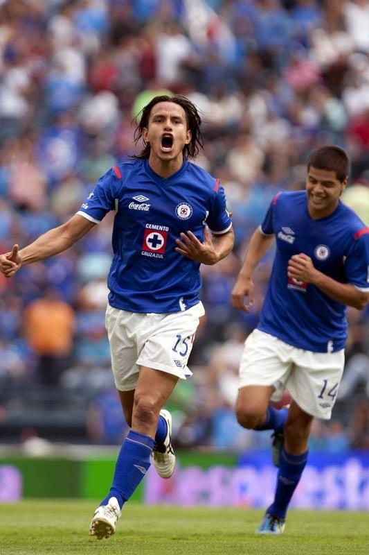 Cruz Azul goleo a Estudiantes 5-2.  FOTO: MEXSPORT