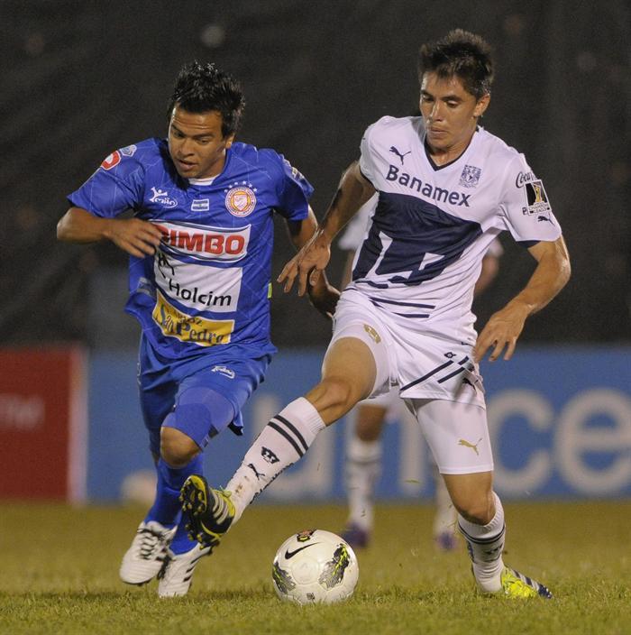 La UNAM dominó por momentos. FOTO: EFE