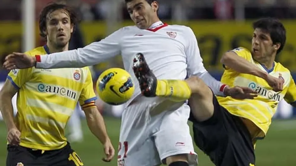 Sin Héctor Moreno en la cancha, Espanyol iguala ante Sevilla