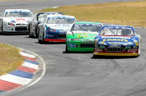 NASCAR México busca crecer en 2012