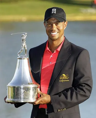 Woods gana en PGA luego de más de dos años