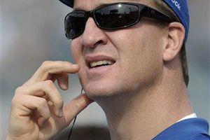 Cerca de definirse el futuro de Peyton