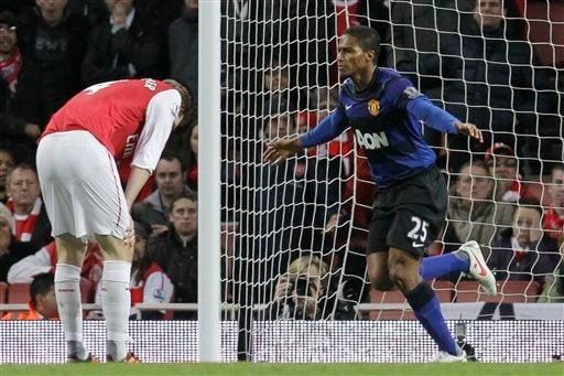 Manchester United venció al Arsenal 1-2. FOTO: AP
