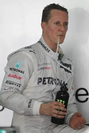 Schumacher admite que no tiene mucha suerte en Shangai