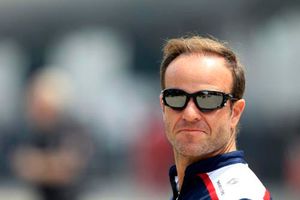 Barrichello afirma que la F1 es dominada por el dinero