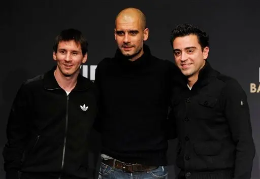 Chicharito no quedó en el dream team 2011 de la UEFA