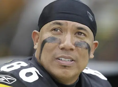 Hines Ward pretende continuar con Pittsburgh