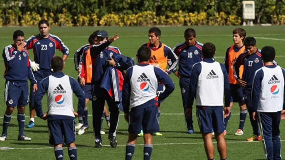Chivas, con maldición de Superlíder en el torneo siguiente