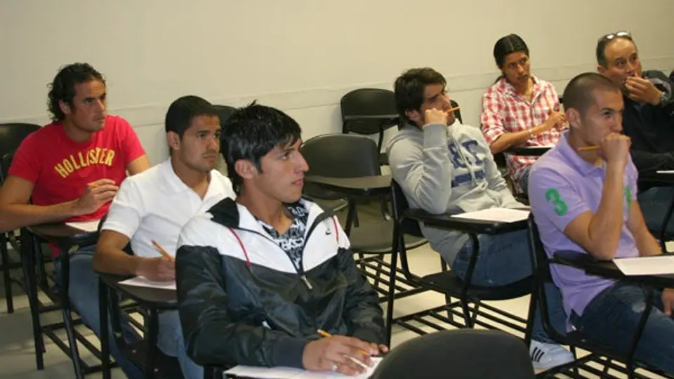 Jóvenes de Tigres continuarán su preparación universitaria