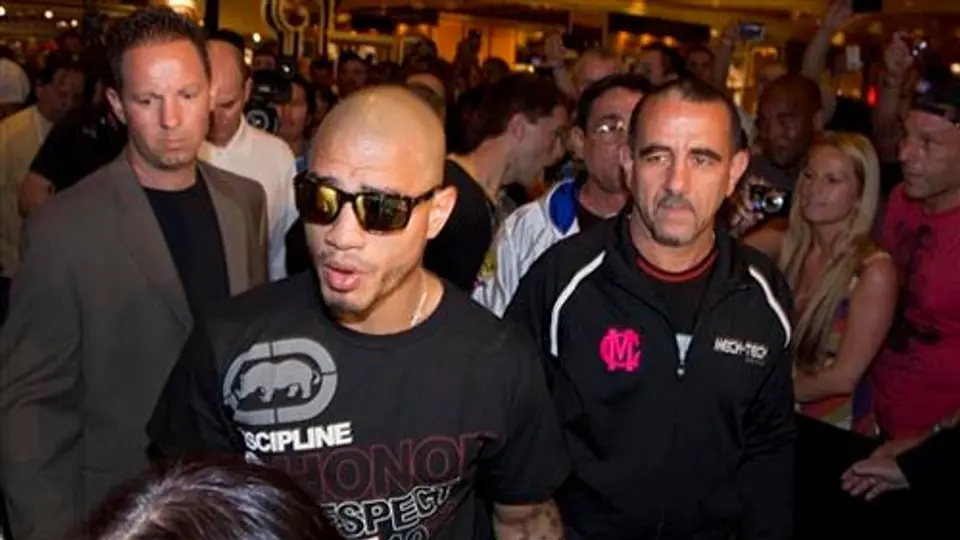 Mayweather confía en su capacidad para vencer a Cotto