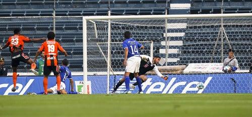 Aburrido empate entre Cruz  Azul y Pachuca. FOTO: BERNARDO MALDONADO