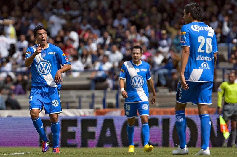 Luis Angel Landin celebra con sus compañeros al minuto 5. FOTO: MEXSPORT
